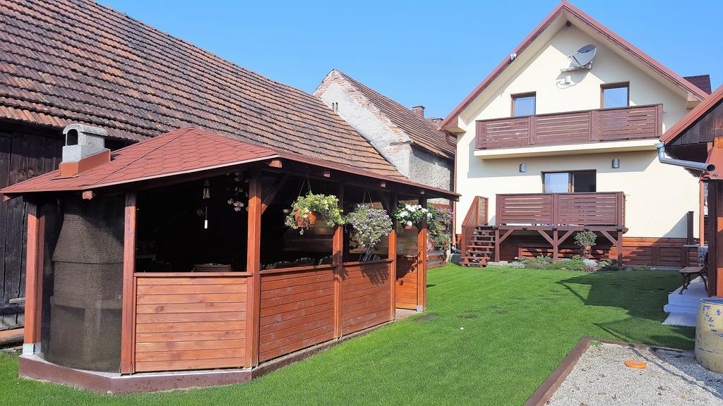 Villa Lienka Bešeňová Eksteriør billede